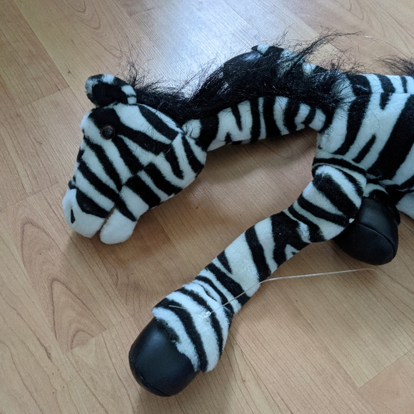 Zebra String Puppet - Picture 5 of 7